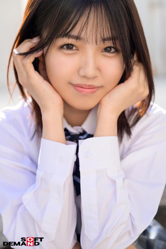 18 歳 AV デビュー「あちゃんです！！身バレ上等！！」タレ目のたぬき顔と四国育ちの阿波弁が可愛すぎる 穂村あいね 画像2