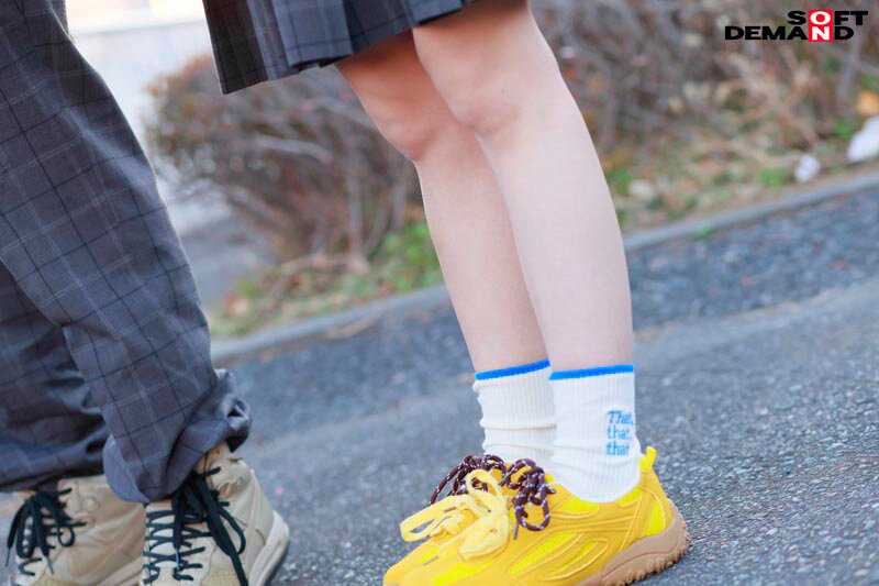 マジックミラー号 10代の学生男女が身体と相性で挑戦！ アオハル2人3脚！ ちょっとオトナのピクトグラムチャレンジ！ 全て成功したら、最新スマホをプレゼント！ 近くなりすぎた距離感が若い性欲を弾けさせる！？ ヤッてはいけない友達同士が禁断SEX！？ 画像18