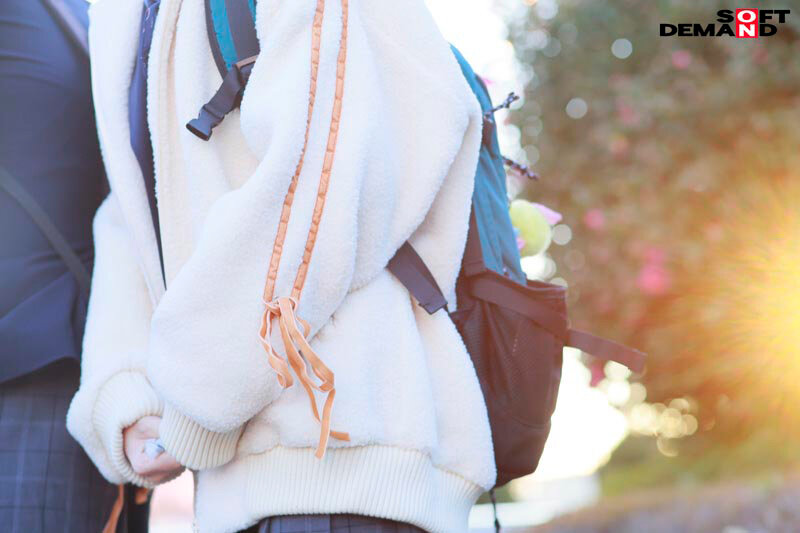 マジックミラー号 10代の学生男女が身体と相性で挑戦！ アオハル2人3脚！ ちょっとオトナのピクトグラムチャレンジ！ 全て成功したら、最新スマホをプレゼント！ 近くなりすぎた距離感が若い性欲を弾けさせる！？ ヤッてはいけない友達同士が禁断SEX！？ 画像19