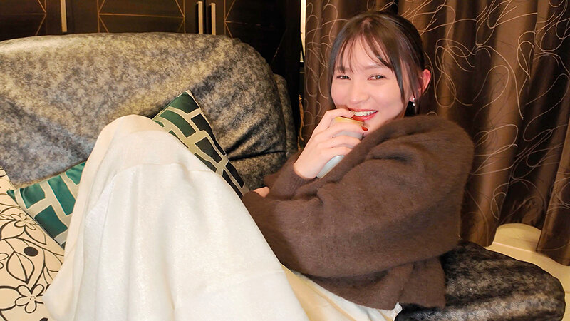 会社で高嶺の華、経理部の幸村泉希さんに打ち合わせと称して誘われて…ラブホに入ったら献身的なフェラをしてきたのでそのまま何度も精飲と中出しをした。 画像13