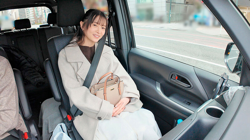 会社で高嶺の華、経理部の幸村泉希さんに打ち合わせと称して誘われて…ラブホに入ったら献身的なフェラをしてきたのでそのまま何度も精飲と中出しをした。 画像6