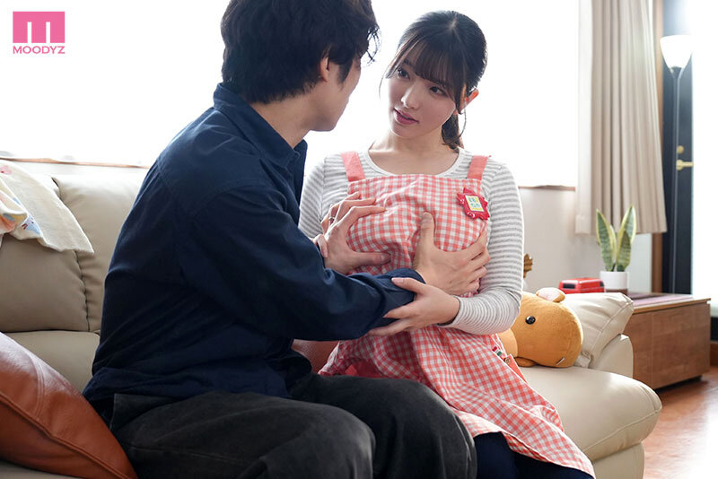 「私は2番目でもイイですよ」妻子が実家帰省中に、乳デカ保母さんの誘いに負けて始まる仮ソメ同棲不倫中出し1週間 彩月七緒 画像1