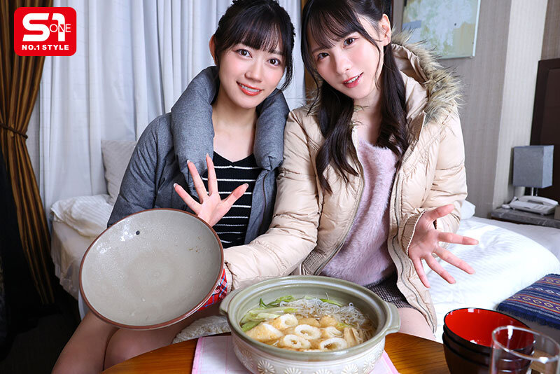 【VR】出張先の方言コンカフェで東北美人と意気投合 田舎の冬はセックスしかヤルことなくて きめ細かい美肌でぬくぬく超密着サンドイッチ逆3P 明日葉みつは 村上悠華 画像10