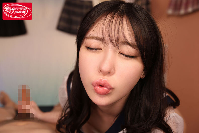 【VR】接吻リフレVR「私の唾液飲み干して♪」時間無制限キスOK！射精の瞬間もキス！涎だらだら痴女られたボク 超至近距離で愛あるベロチュー風俗！ 黒島玲衣 画像6